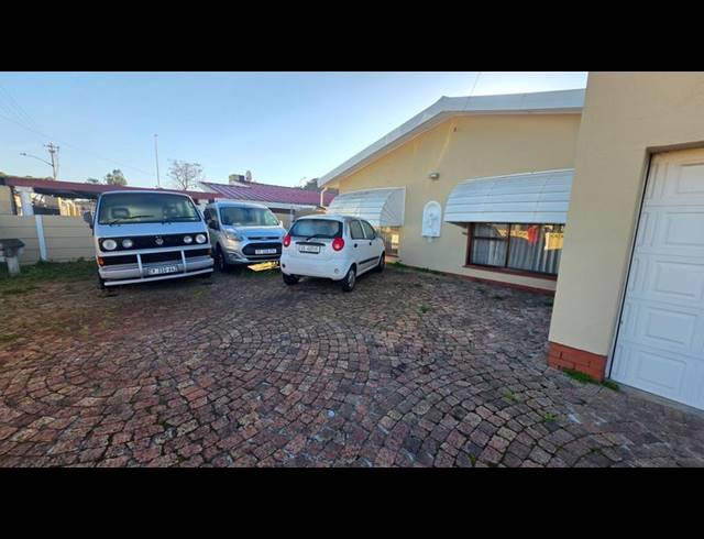 4 BEDROOM HOUSE FOR SALE IN TOWNSEND ESTATE